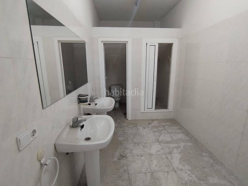 Foto 3bf6fca2-ad54-40fc-bc1d-109f833588f9. Lloguer nau industrial a Pla de la Vallonga Alicante