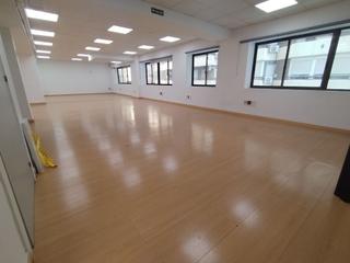 Rent Office space in Ensanche-Diputación