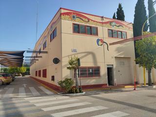 Lloguer Local Comercial a Novelda. Local en edificio exclusivo en centro comercial de novelda