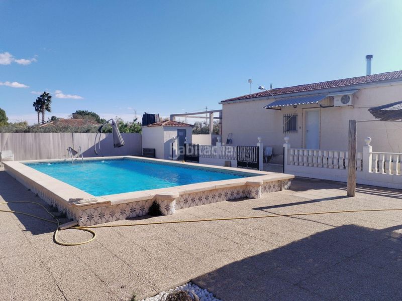 Foto 1ee9cdf8-e5d6-4d01-9248-cbe597bebf68. Chalet con parcheggio piscina in Novelda