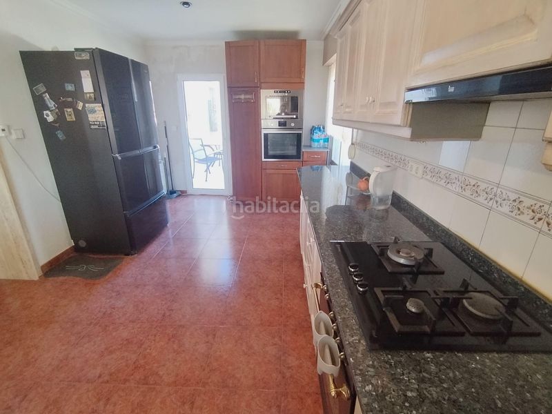Foto a4360549-9384-4975-872f-bf93c5f7c4a6. Chalet con parcheggio piscina in Novelda
