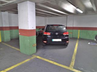 Car parking in Ensanche-Diputación