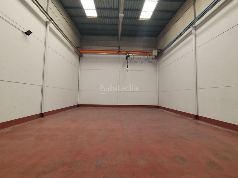 Foto ed40fe69-ef14-413f-b62b-00d04e539af4. Location bâtiment à usage industriel dans Novelda