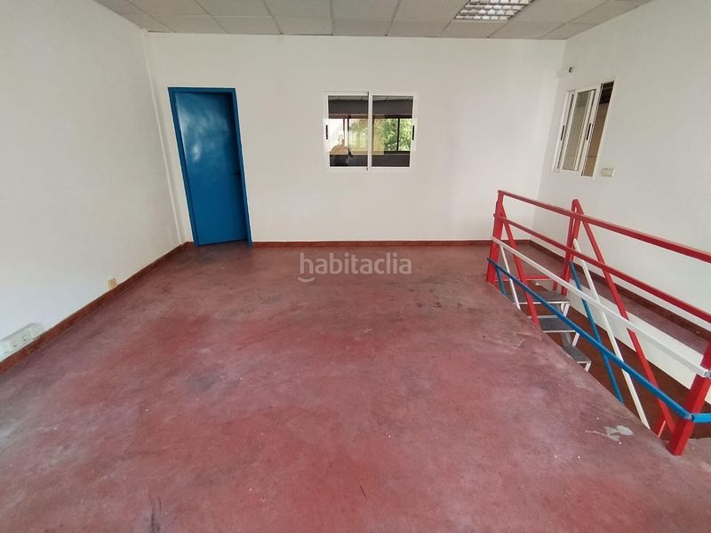 Foto eee60e7d-fc2c-437d-8d05-be1a863bdd38. Location bâtiment à usage industriel dans Novelda