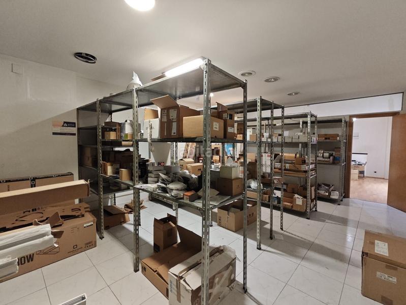 Foto b9f8aada-b09e-4bf1-b429-d629004e52df. Local comercial  con posibilidad salida de humos en Alicante