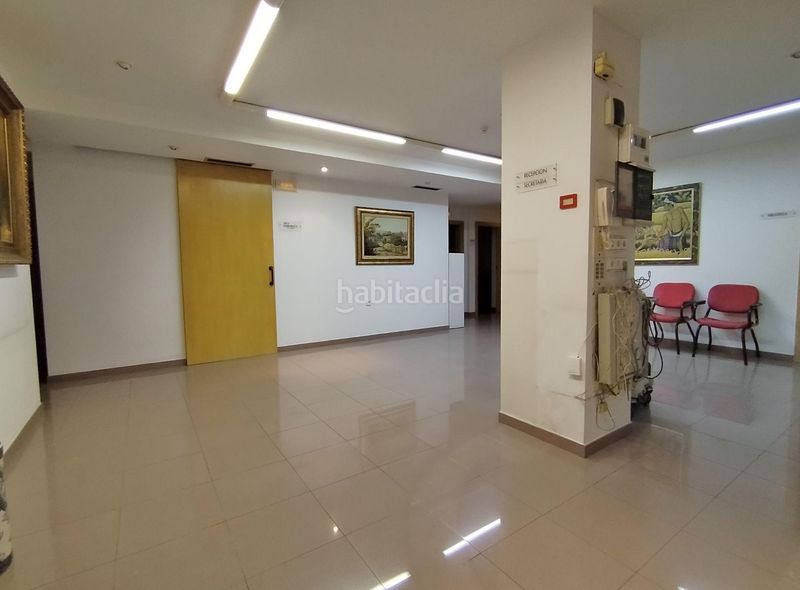Foto f1d3cd95-3b1d-4161-ac59-9e8f38352407. Pis amb calefacció a Barrio del Centro Alicante