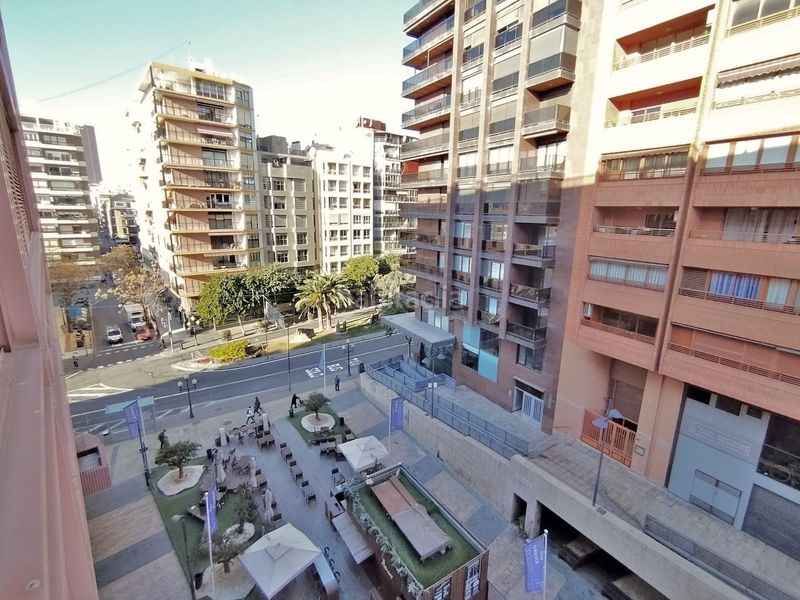Foto f61da1fd-232c-4ae1-b565-9acb56baa7e1. Pis amb calefacció a Barrio del Centro Alicante