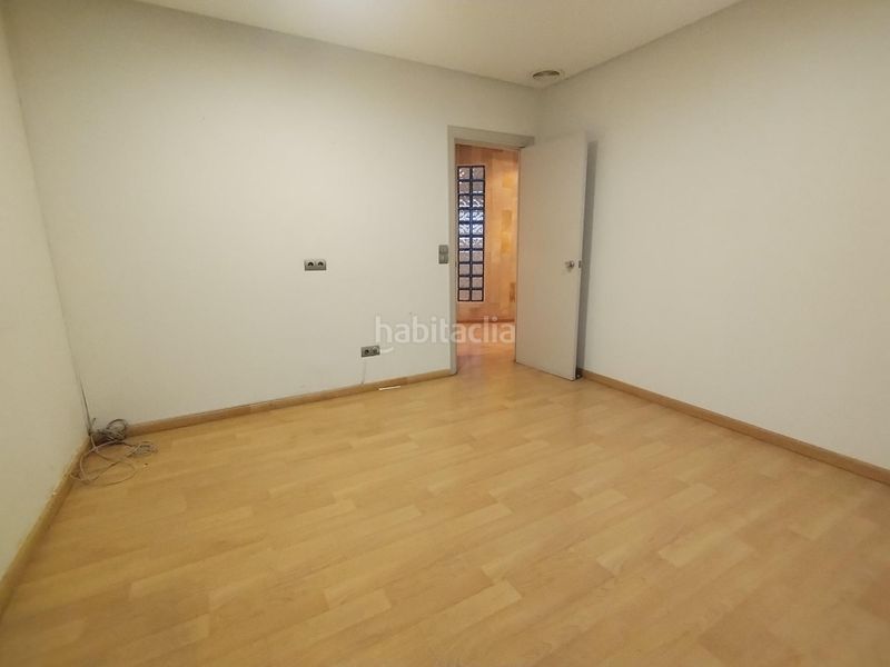 Foto 7a82a97e-2424-43c2-b35b-89b117cf0396. Miete büro mit heizung in Ensanche-Diputación Alicante