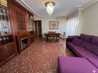 Appartement à Norte. Piso con excelente potencial en san vicente del raspeig
