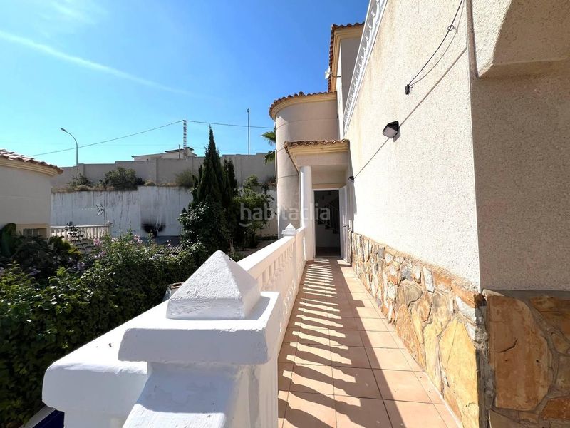 Foto 13c289f9-ba6c-4d39-879f-e29c8489764c. Xalet amb calefacció aparcament piscina a Pueblo Acantilado-Lanuza Campello (el)