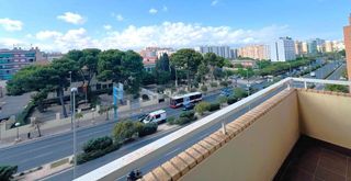 Piso en Altozano - Conde Lumiares. Amplia vivienda con garaje y trastero en la zona cer�mica  gran