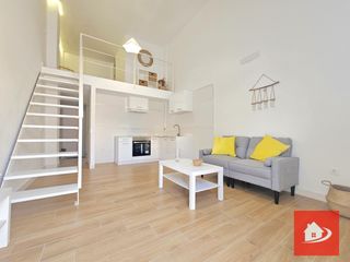 Casa adossada a El Pino-Bajo de Guía. Casaadosado en zona la capillita