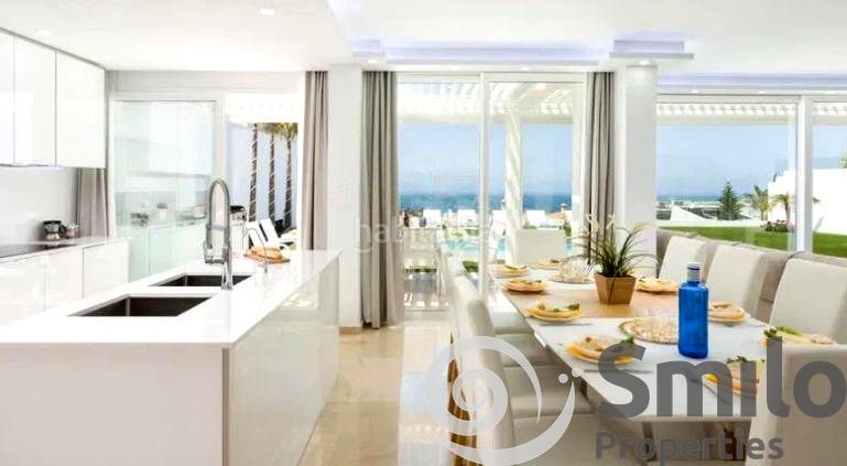 Foto 9b868b70-c63d-48dd-950e-270df57d4c2d. Casa amb aparcament piscina a Playa Fañabé Alto Adeje