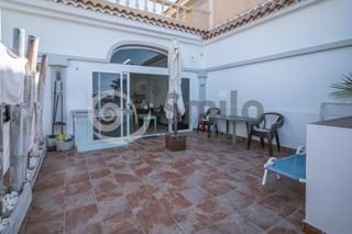 Duplex à Paises bajos 1. Dúplex moderno con una gran terraza y muy amplio ubicado en san