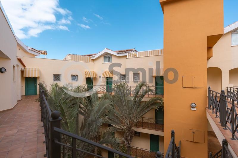 Foto af88d437-83ec-4d1d-9e68-dbccdbb9aee4. Dúplex en caleta 3 oportunidad única en Los Cristianos! espectacular ático dúplex con impresionantes vistas al mar en Arona