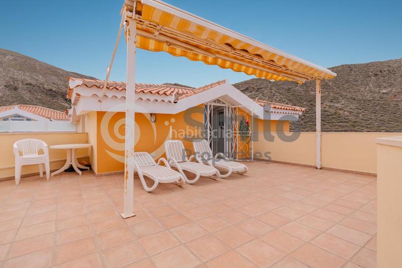 Foto c5175f75-576d-4ead-98b3-44bf1fe9692c. Dúplex en caleta 3 oportunidad única en Los Cristianos! espectacular ático dúplex con impresionantes vistas al mar en Arona