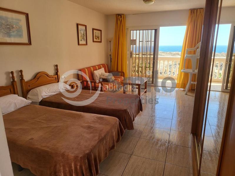 Foto a1b793ef-26e1-4e47-9d51-d20a25fd8f48. Estudio en de la te 1 tu rincón de tranquilidad con vistas al mar te espera en Costa del Silencio! en Arona