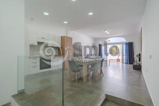 Dúplex a Paises bajos 1. Dúplex moderno con una gran terraza y muy amplio ubicado en san