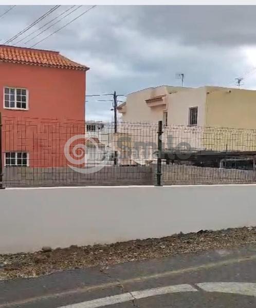 Foto 1044e1ce-5eff-495b-89d9-2c05a12157dc. Residential plot in jameos 6 in Guargacho Arona