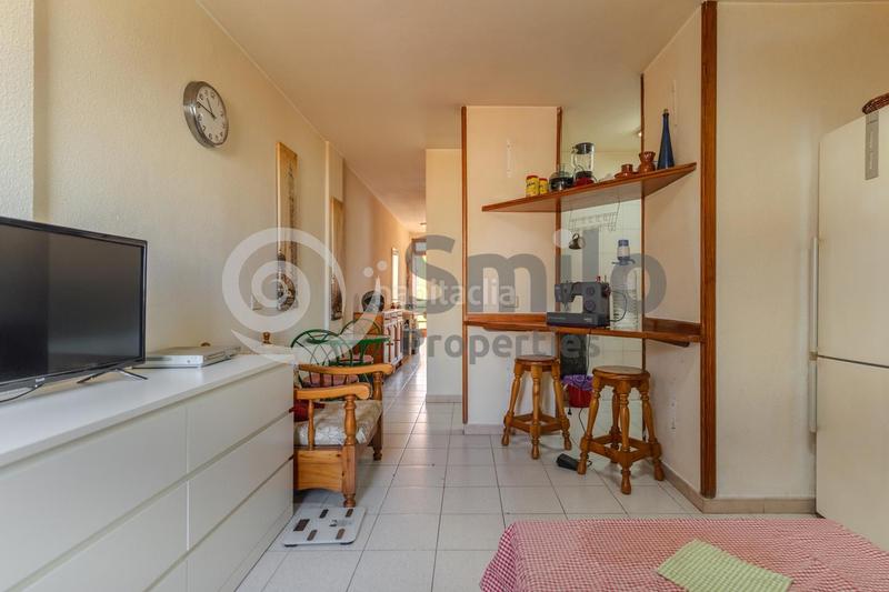 Foto d07a44de-8fde-46f8-b900-2dc38a8814b5. Piso en chasna 3 oportunidad en Costa del Silencio apartamento en venta en complejo halcón en Arona