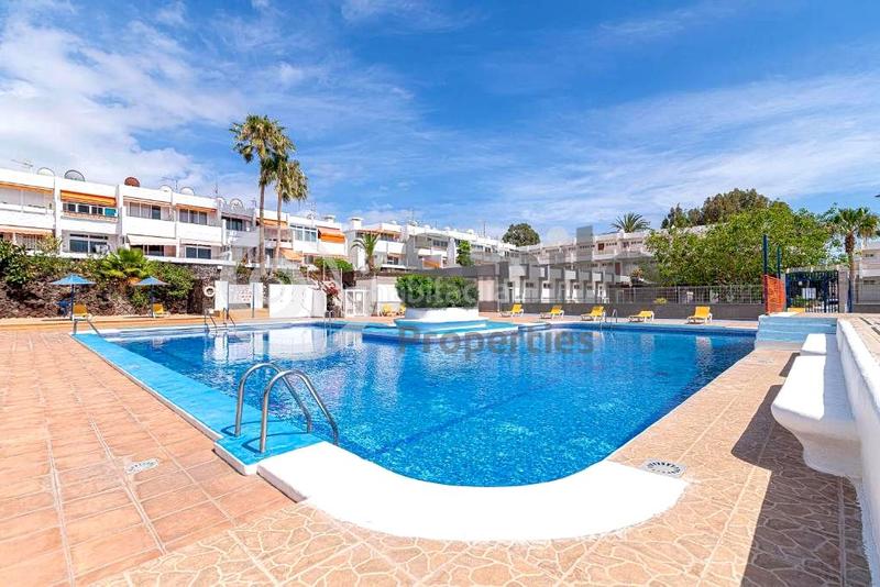 Foto d4d92fdf-c8da-427b-9eb7-fa551e8fbe08. Studio with pool in Costa del Silencio Arona