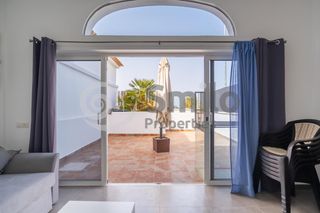 Dúplex  Paises bajos 1. Dúplex moderno con terraza y vistas al mar en costa adeje
