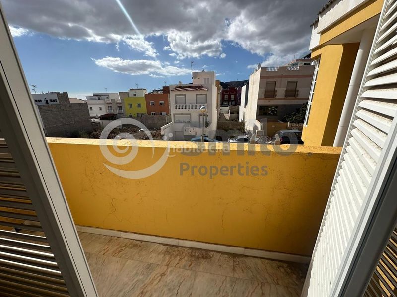 Foto 62d3e624-bd49-49d5-995f-78ddd7ccc725. Casa amb aparcament piscina a Cho - Parque de la Reina Arona