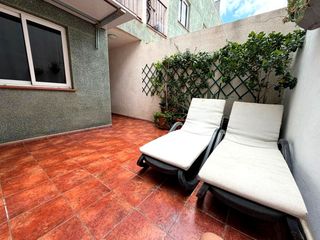 Planta baixa a Daniel feo feo 69. Piso de 2 dormitorios con terraza y parking en excelente ubicaci