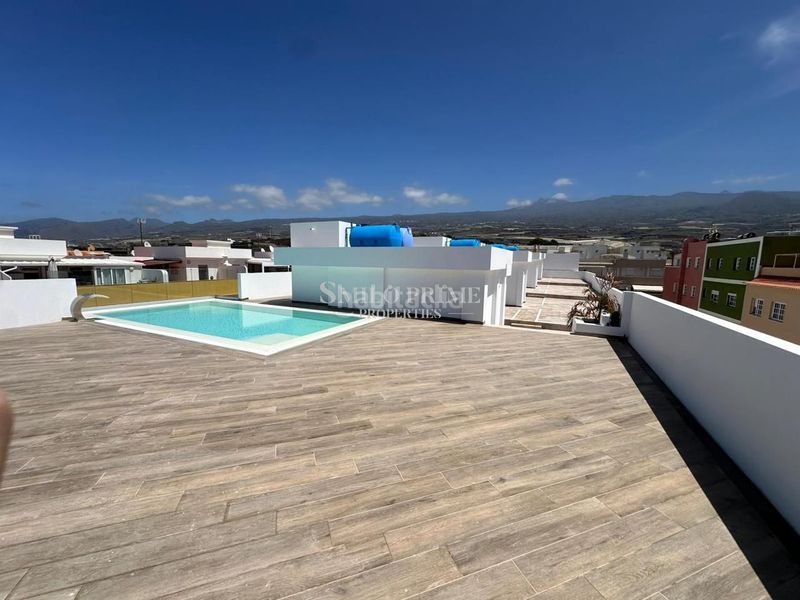 Foto 0cc43b7b-f57b-4c65-9e14-64c8b670ec45. Àtic amb aparcament piscina a Playa de San Juan Guía de Isora