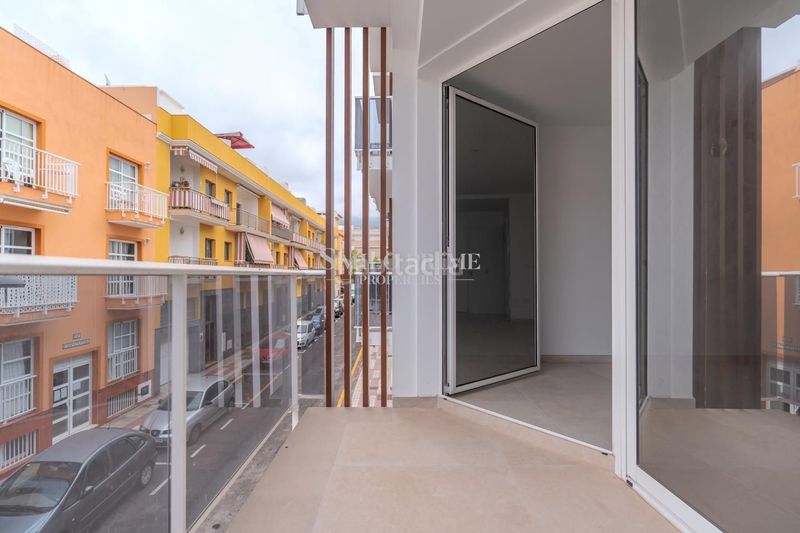 Foto 25fb3429-c05f-416a-a102-14d88f812899. Àtic amb aparcament piscina a Playa de San Juan Guía de Isora