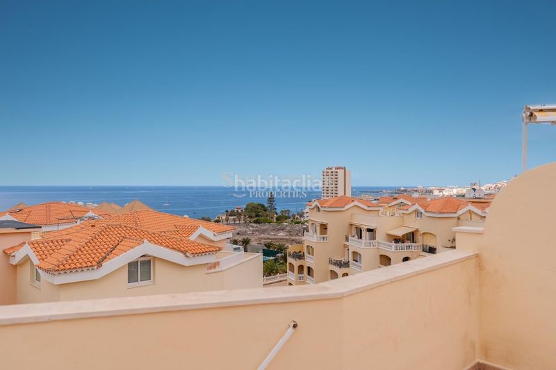 Foto 1673e482-b399-45c1-b2f6-5ecdcfd2b5b0. Dúplex amb piscina a Los Cristianos Arona