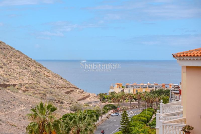 Foto 17a0c5dd-043a-476f-a72a-d40803c12925. Dúplex amb piscina a Los Cristianos Arona