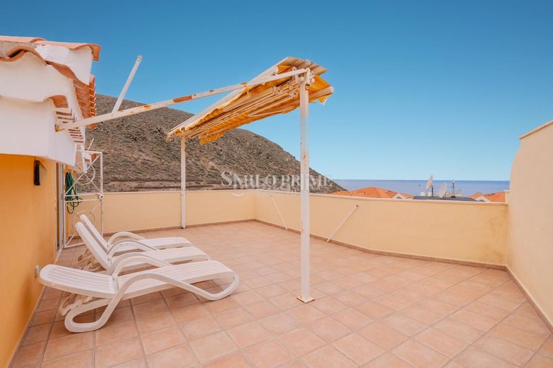 Foto 400a4949-4412-4101-b8a7-fcb3ff6f5113. Dúplex amb piscina a Los Cristianos Arona