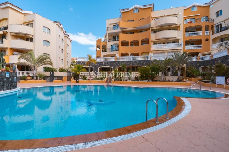 Foto 4d73db1f-301c-4d64-98a7-d5a3c3fb621a. Dúplex amb piscina a Los Cristianos Arona