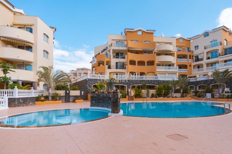 Foto 9ded89e7-0c62-47cf-b305-537035fb6f51. Dúplex amb piscina a Los Cristianos Arona