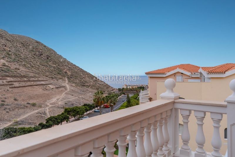 Foto d795f7bd-3739-419d-8ab1-c5e30c0d80a9. Dúplex amb piscina a Los Cristianos Arona