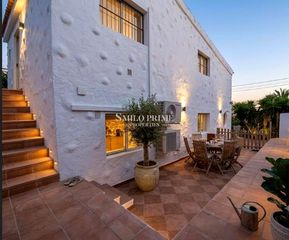 Casa  Del centro. Exclusivo chalet en una de las zonas residenciales más valoradas