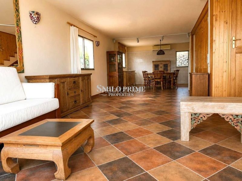 Foto 0e648300-d6e1-4929-89a1-483dca19b908. Casa amb calefacció piscina a Chayofa Arona
