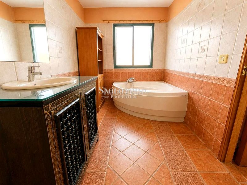 Foto e2181e46-f122-4d2d-8673-f6f568eb33c1. Casa amb calefacció piscina a Chayofa Arona
