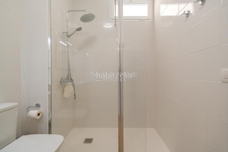 Foto f8996996-84a2-4390-9073-e856cb644252. Pis amb piscina a Playa de las Américas Arona