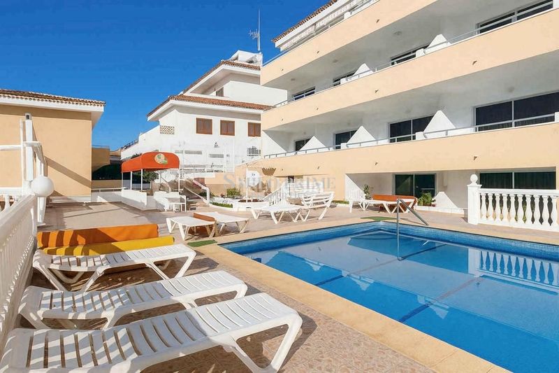 Foto 8a7e4d1e-f2cf-4628-a2ca-b571c6cde7c3. Estudio acogdor estudio en venta en florida park en Adeje