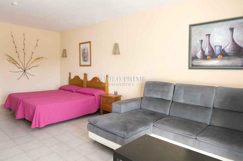 Foto 980af6f9-3d6c-44eb-958a-8f9f6de5c554. Estudio acogdor estudio en venta en florida park en Adeje