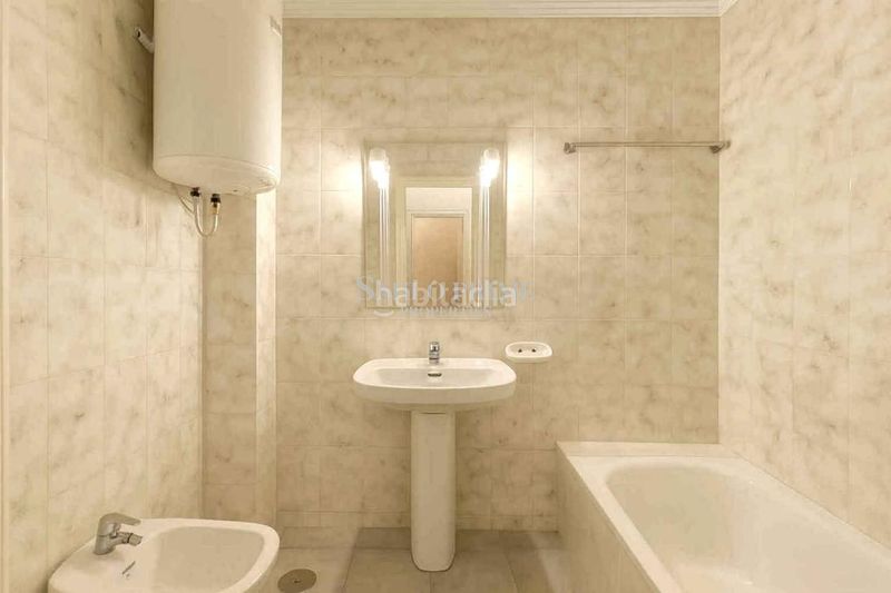 Foto a177e7d2-9264-44c1-ae79-404366ee7b68. Estudio acogdor estudio en venta en florida park en Adeje