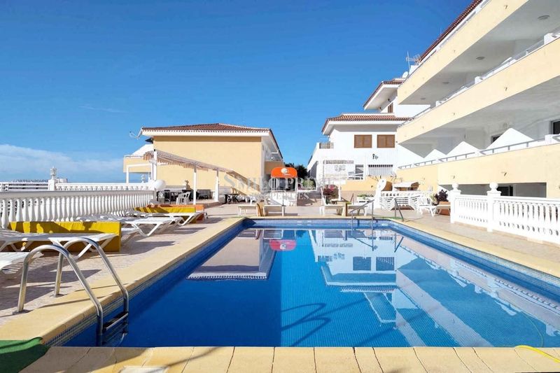 Foto e61c20df-8fd3-4e55-98d8-56c8360e2a19. Estudio acogdor estudio en venta en florida park en Adeje