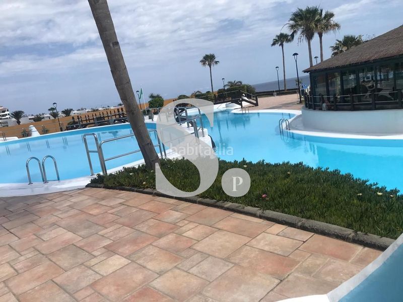 Foto 99e30f2d-b59a-4900-9c27-73ee4bb732f0. Lloguer dúplex amb piscina a Costa del Silencio Arona
