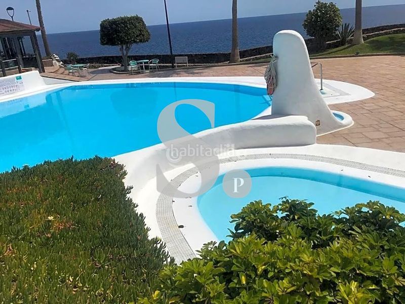 Foto c1d3016d-3c52-4e2c-9eed-0910c9fd83b1. Lloguer dúplex amb piscina a Costa del Silencio Arona