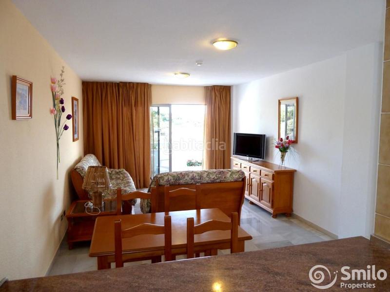 Foto ddda7e00-67a9-40e4-b2bf-750c949fb335. Appartamento con piscina in San Eugenio Alto Adeje