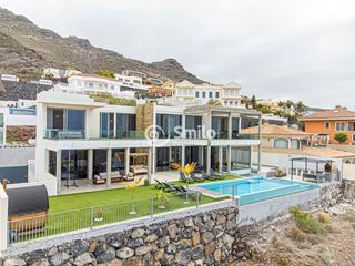 Casa  Calle ceuta. Ref 4583i

bienvenidos a smilo properties, la inmobiliaria que
