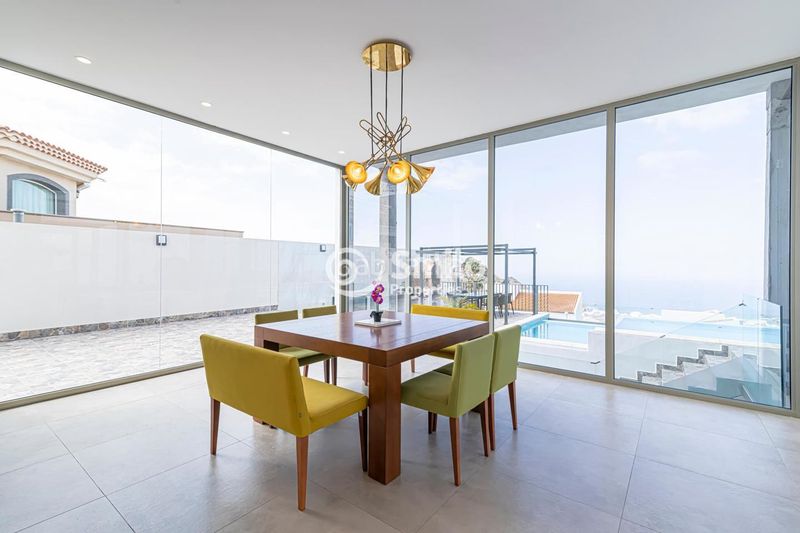 Foto 24f01992-4ab2-4b64-bb71-cdede8baa545. Casa a Torviscas Centro y Alto Adeje