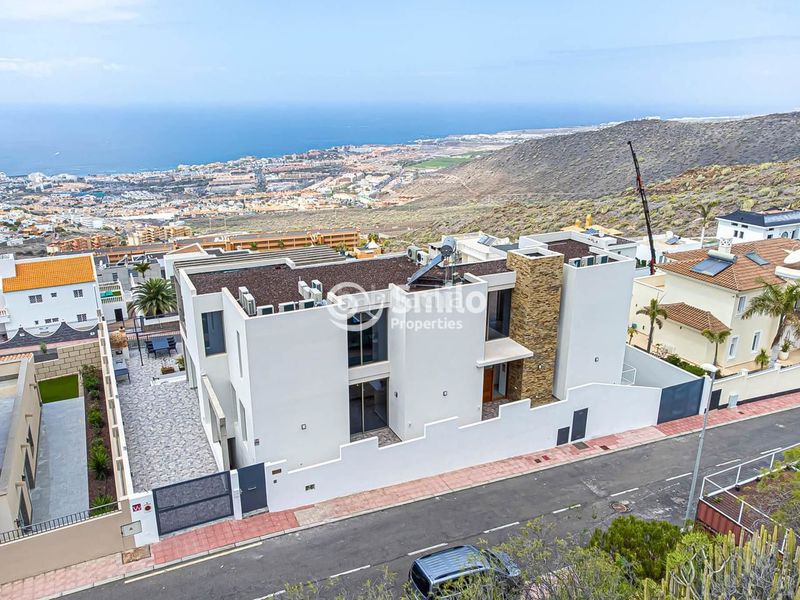 Foto c7d668bc-1a48-4139-914a-53ae7450d23c. Casa a Torviscas Centro y Alto Adeje